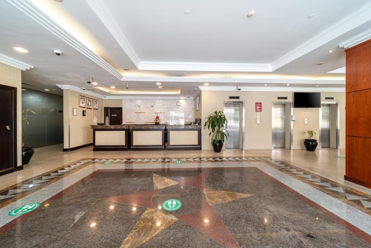 Star Metro Deira Hotel Apartments Dubai Exterior foto
