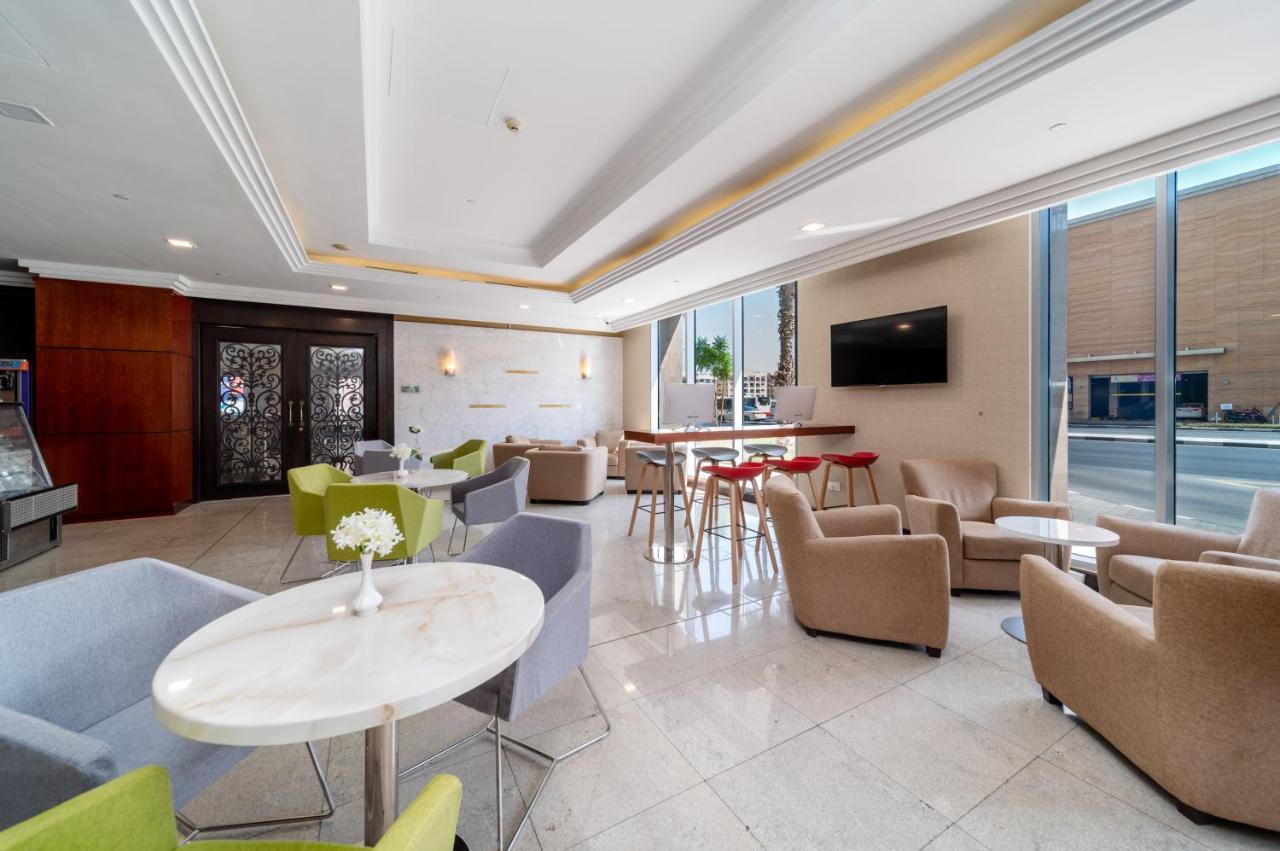 Star Metro Deira Hotel Apartments Dubai Exterior foto