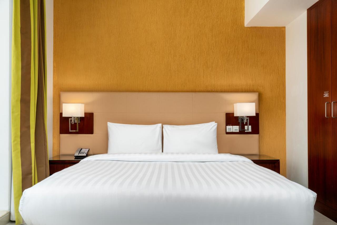 Star Metro Deira Hotel Apartments Dubai Exterior foto