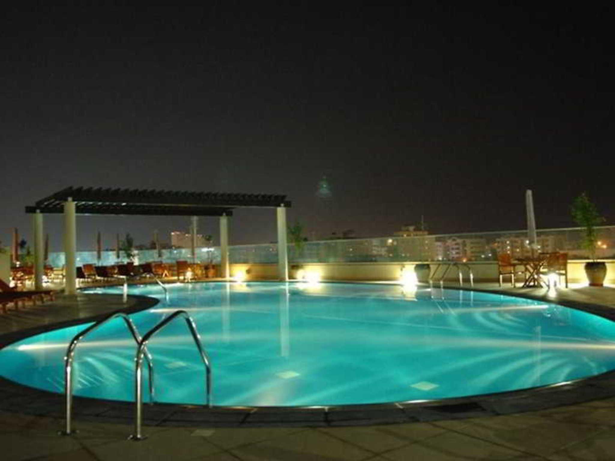 Star Metro Deira Hotel Apartments Dubai Exterior foto